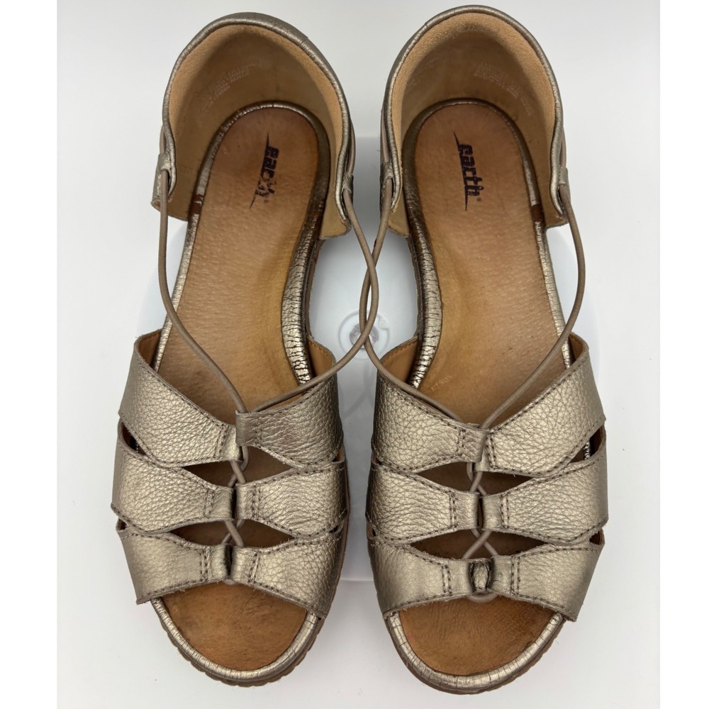 EARTH Gold Leather Sandal Shoe Flat Comfort Slip On Aloha Wide 10D Gladiator